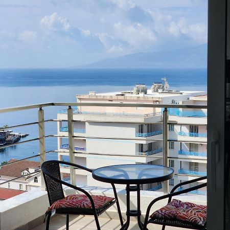 Amazing Sea View Apartment Sarandë エクステリア 写真