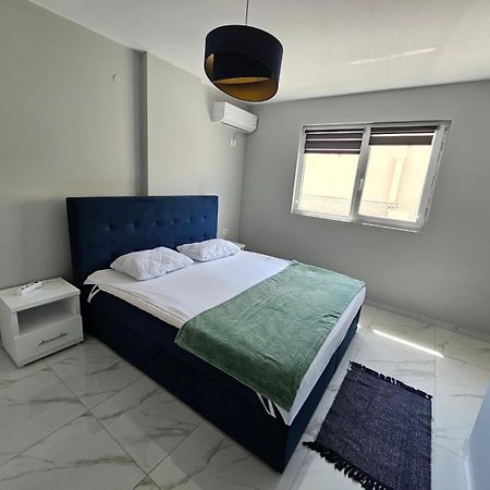 Amazing Sea View Apartment Sarandë エクステリア 写真