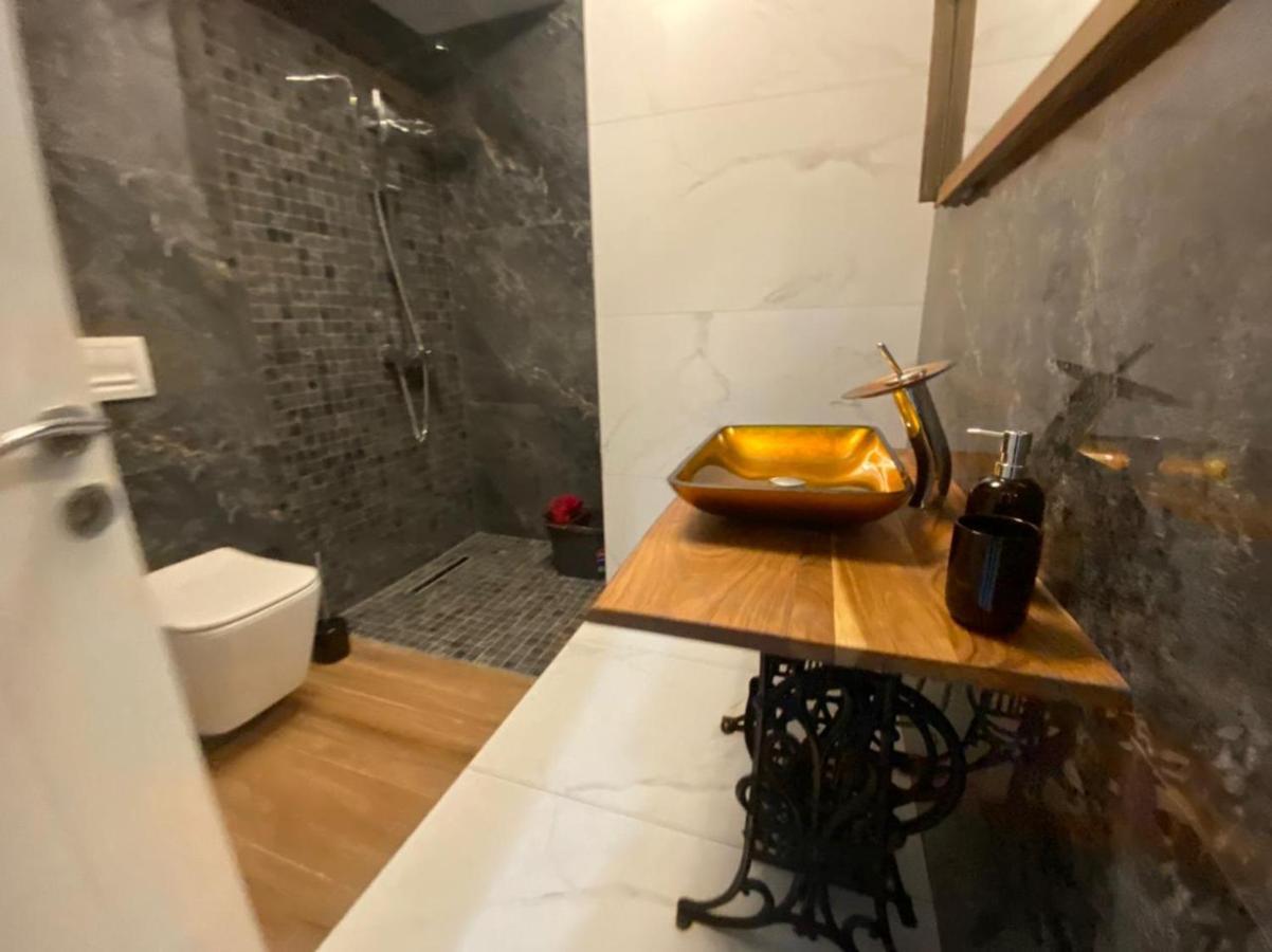 Amazing Sea View Apartment Sarandë エクステリア 写真
