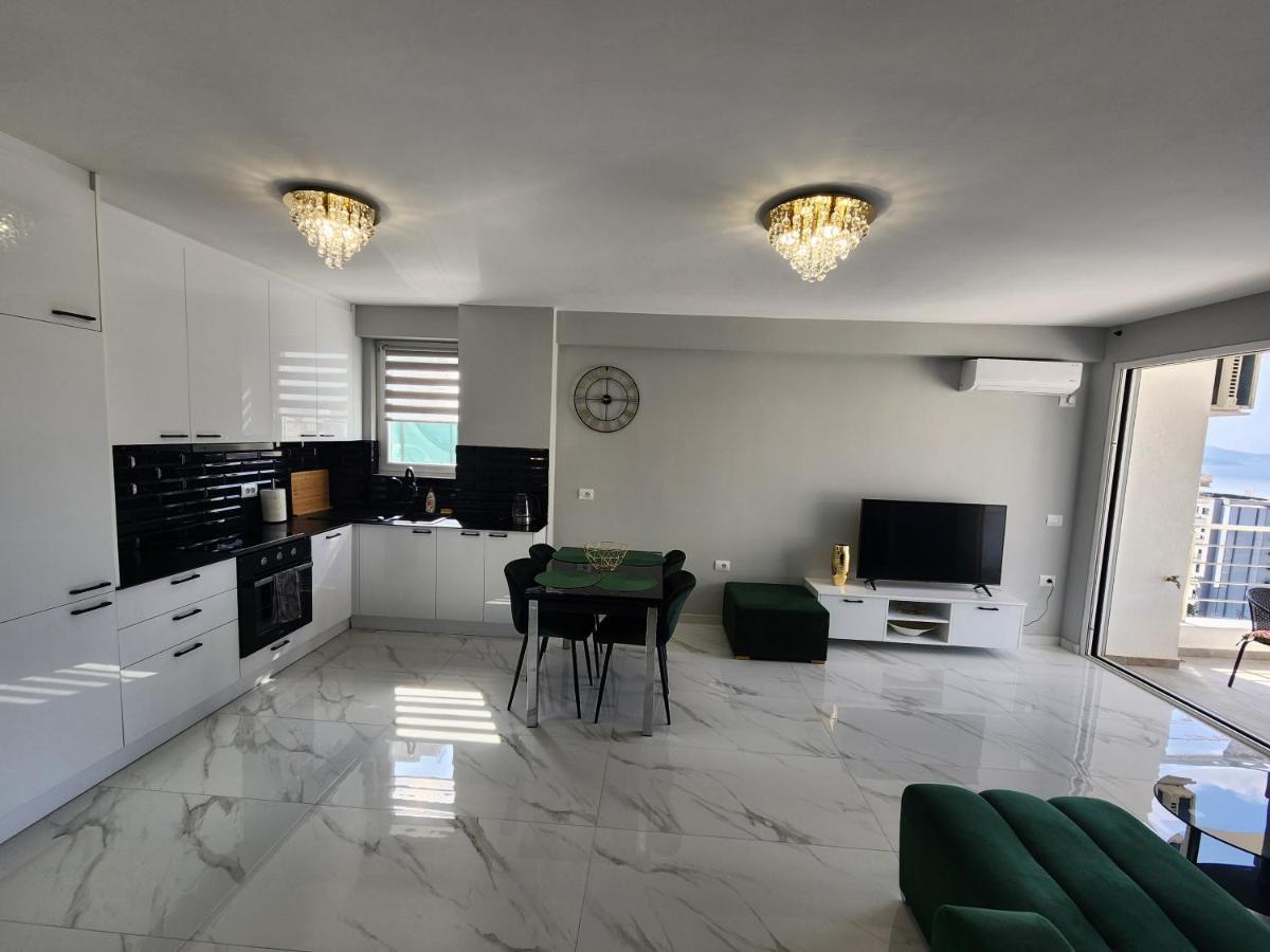 Amazing Sea View Apartment Sarandë エクステリア 写真